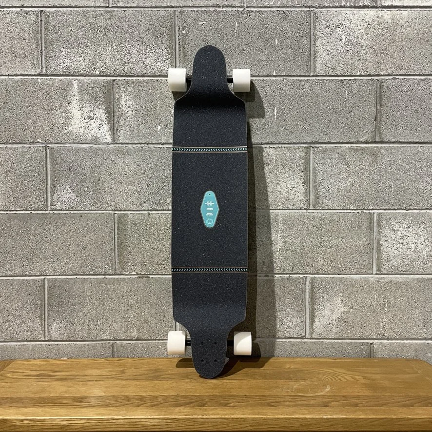 SEESEE×URBS　SUPER BIG ROUND BOADER Bigsurf — Globe Sun City